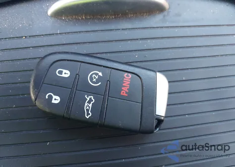 2019 Chrysler 300 Touring L из США, поврежденный, VIN 2C3CCAAGXKH693815